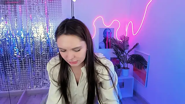 ChloeSunny webcam
