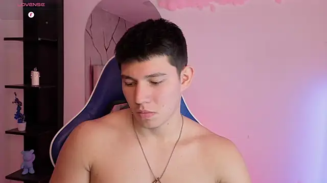 JamesCr_ live cam on StripChat