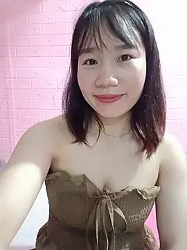 Em_xinh05 live cam on StripChat
