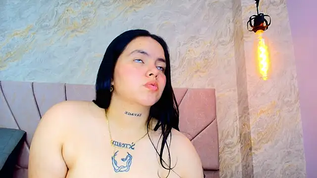 Mia_candy_0 live cam on StripChat