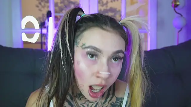 miss___angel webcam