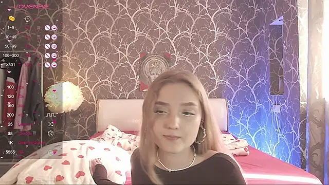 MiaMiaMeow webcam