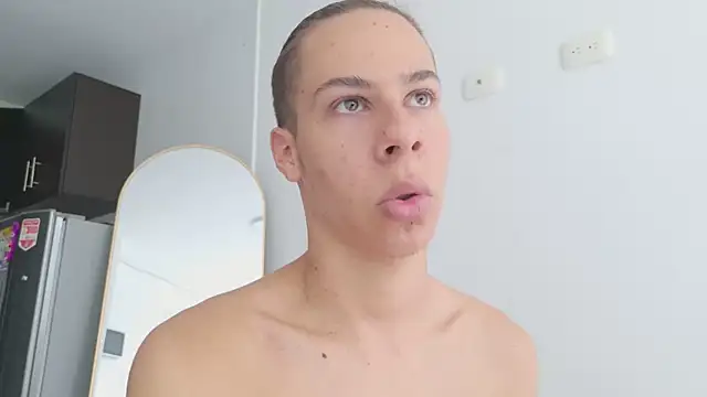 grey___27 live cam on StripChat