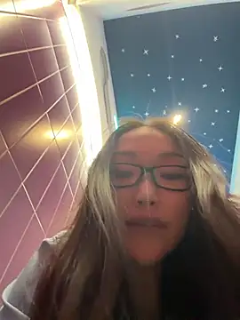 trytomakememoam webcam