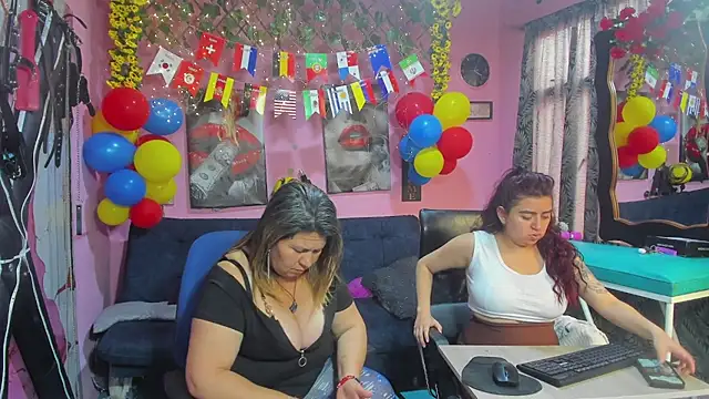 lesbiancuple webcam