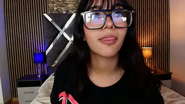 Amy_channel webcam