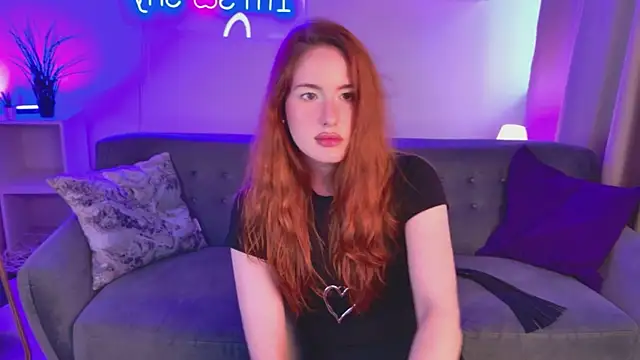 ChloeAster webcam