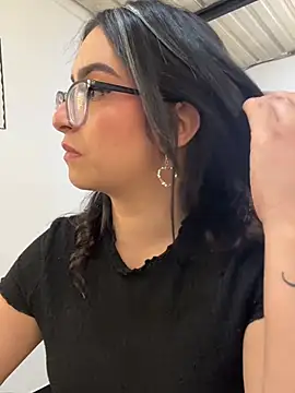Kloenovoa- live cam on StripChat
