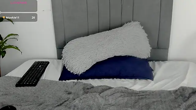 Baby_keyshar live cam on StripChat