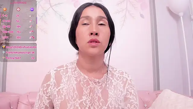Annipetite_ live cam on StripChat