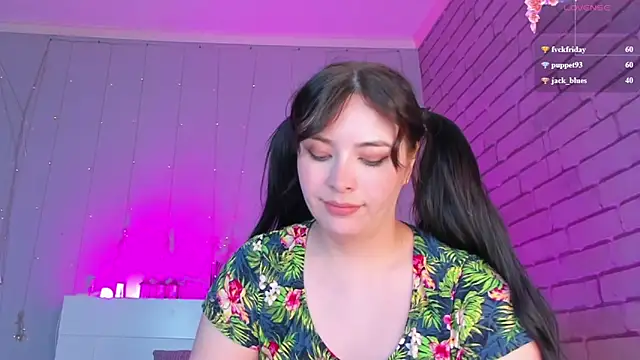 NatalForsy live cam on StripChat