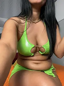 _adelle webcam