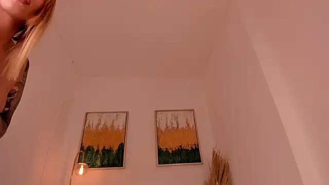 Adria_ross webcam