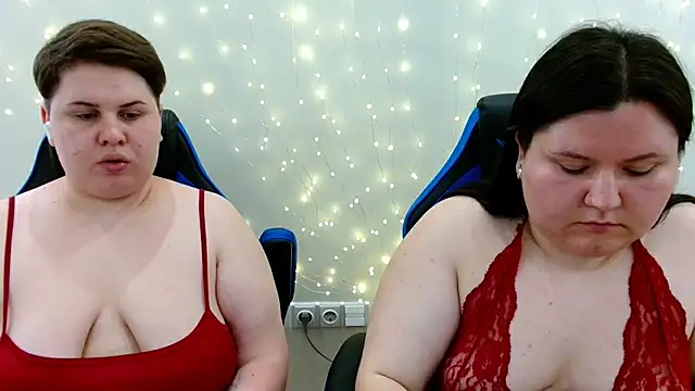 BeckyAndHellen webcam