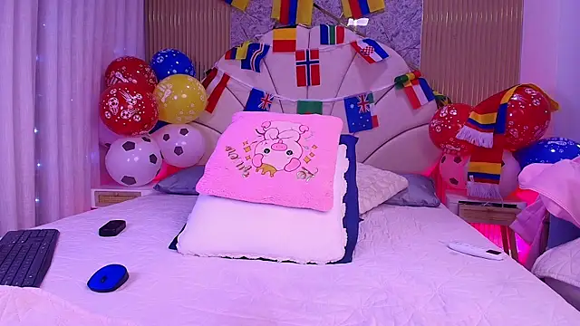 aisha_sh webcam