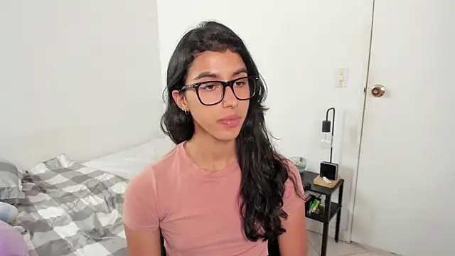 Mazikeen__18 webcam