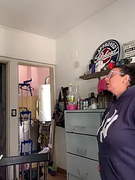 LupitaHaze live sex cam