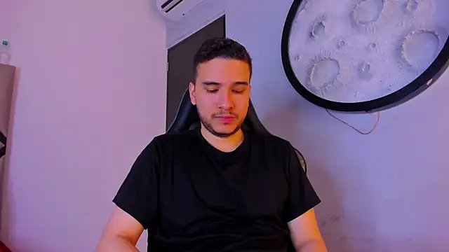 mike_257 webcam