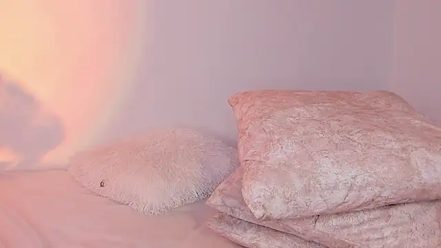 AlaiaRogers webcam