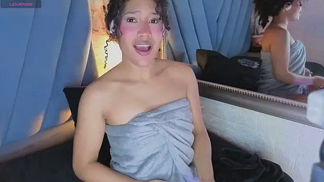 Meganisperfect69 webcam