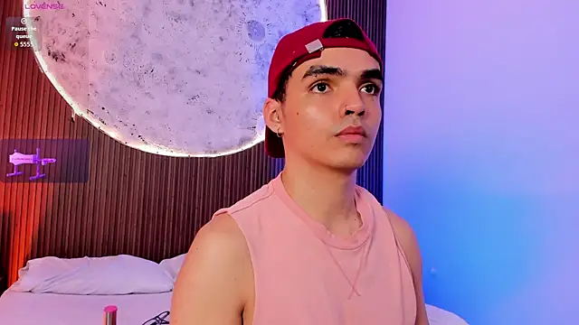 NicoKinggs_ webcam