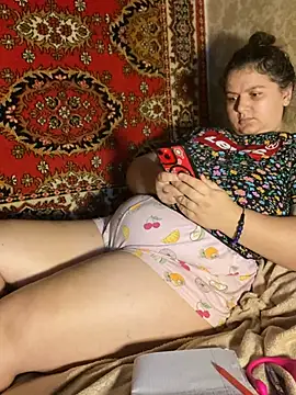 Nenssy555 webcam