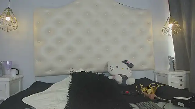 ninaavelvett webcam