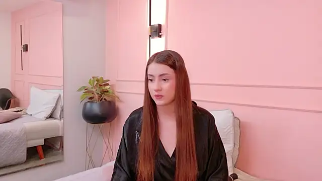 DanielleDNicola webcam