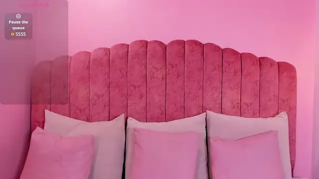 alma_sweeet webcam