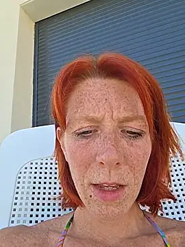 PoppyBoop webcam