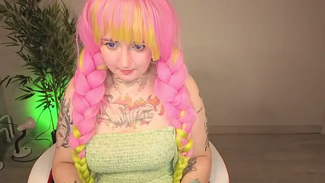 Eva_Witcher webcam