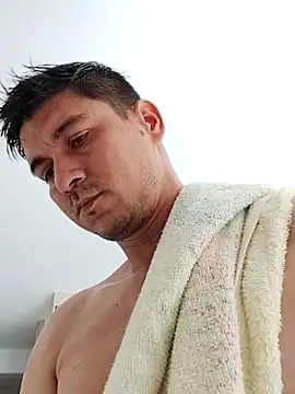MrSecretSuit webcam