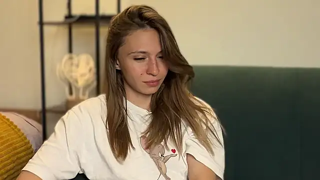LovelyKatea webcam