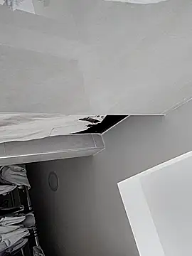 MrSecretSuit webcam