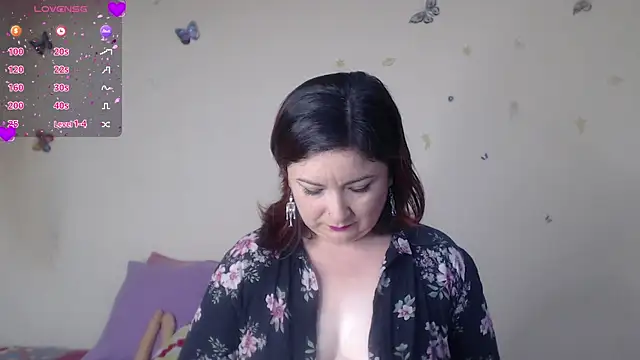 evangeline_lover live cam on StripChat