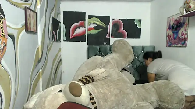 manzanahot9 live cam on StripChat