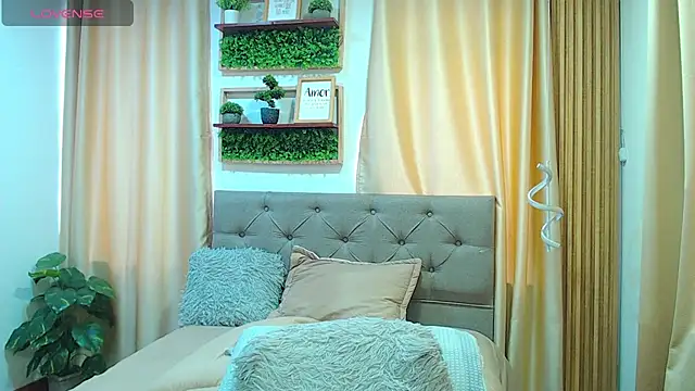 sasi_luna webcam