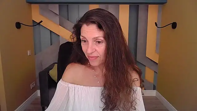 EllaLong webcam