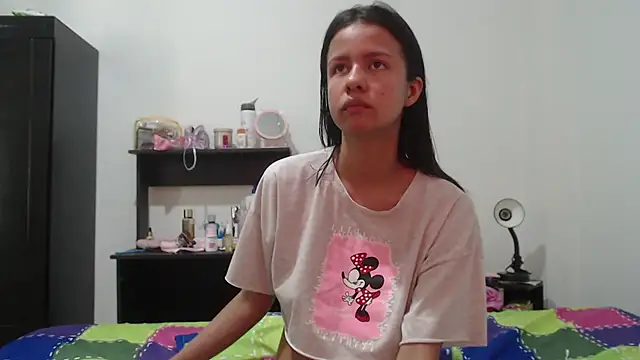 nathaly_jones_ live cam on StripChat