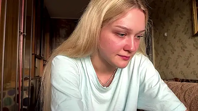 AlisiaStreitmatter webcam
