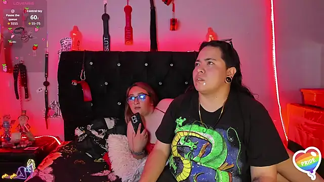 katieeandsharonn webcam