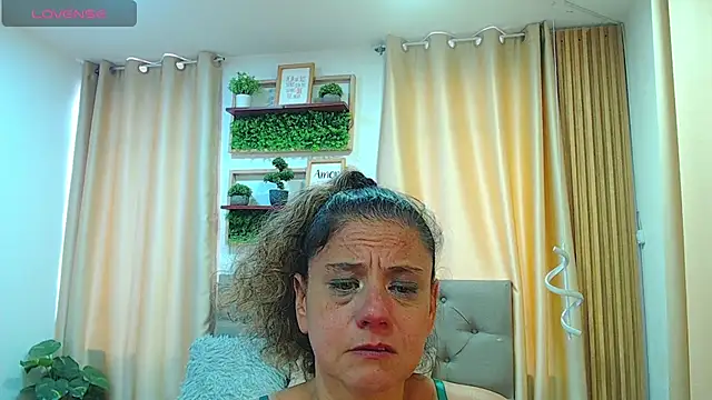 sasi_luna webcam