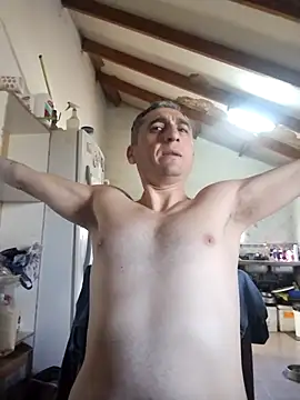 alejandro83bsf (Ask my age) - Cocinar desnudo