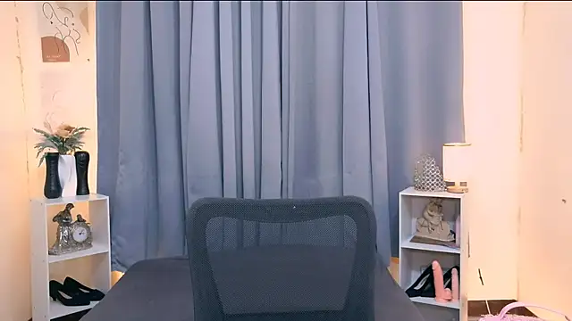 Mimi_Mckinley webcam