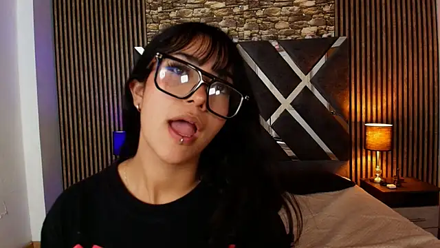 Amy_channel webcam