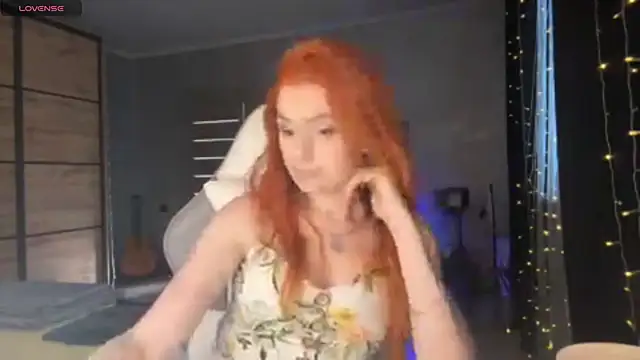 NatureWingless live cam on StripChat