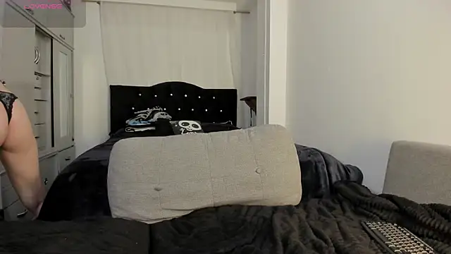Amy_Aloqua webcam