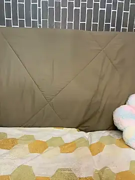 escape_with_me webcam