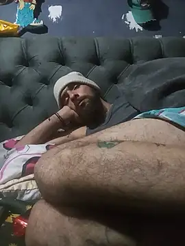 hairy_mannn live cam on StripChat