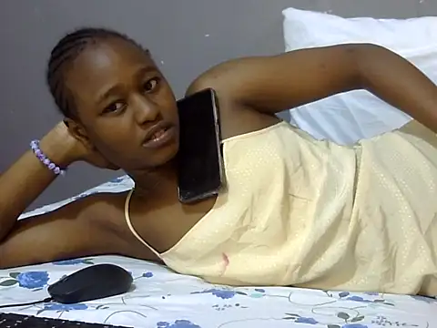 Petite_Ebony10 webcam